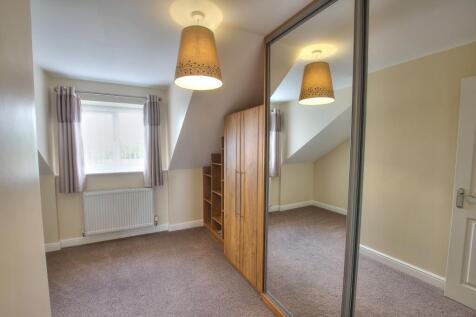 17. Dressing room