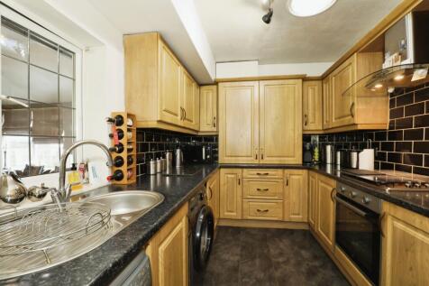 Fitted Kitchen