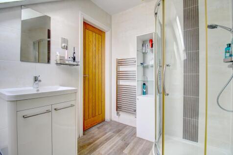 Bedroom One En Suite