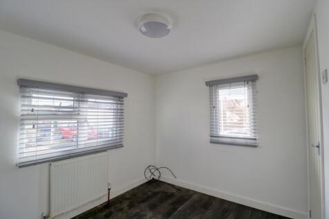  Bedroom 1.2