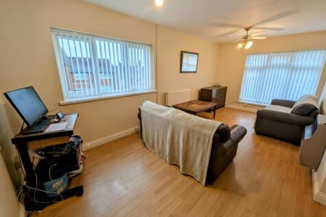 Lounge 1