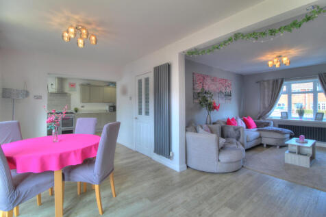 Dining/Sitting Room
