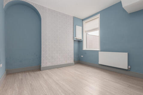 25 WATERLOO TERRACE-8