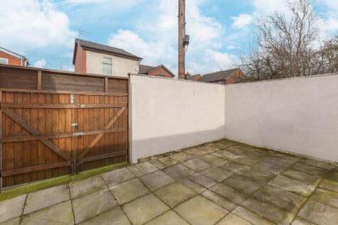 25 WATERLOO TERRACE-12