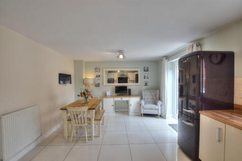 7. Kitchen: diner