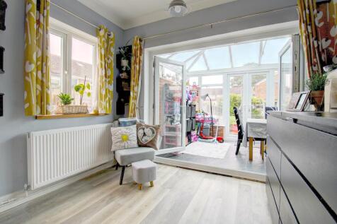 Lounge Extension