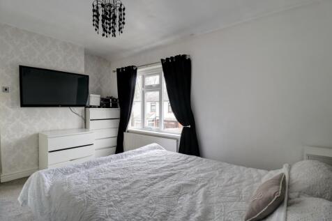 Bedroom 1.3