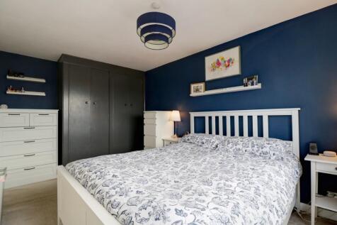 Bedroom 1.2