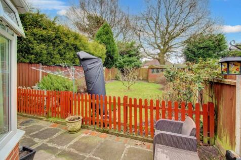 Raer Garden &amp; Patio