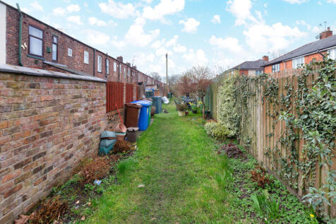 Rear Walkway