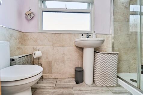 Bedroom One En Suite