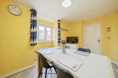 8. Dining room