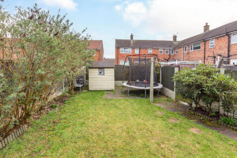 4 SILSDEN AVENUE-12