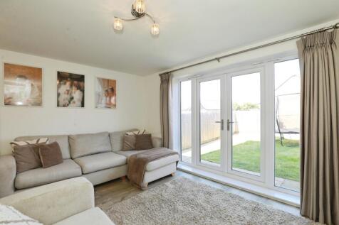 Lounge-Dining Room