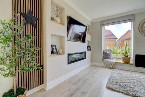 Lounge Media Wall &amp; Tall Window