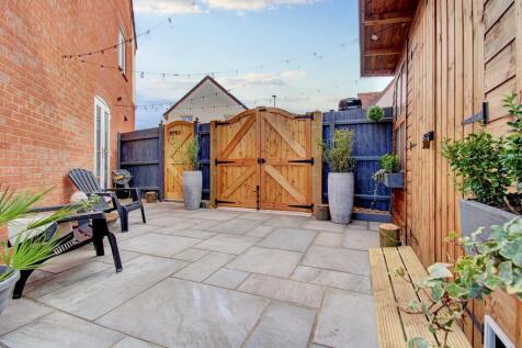 Side Patio &amp; Double Gates