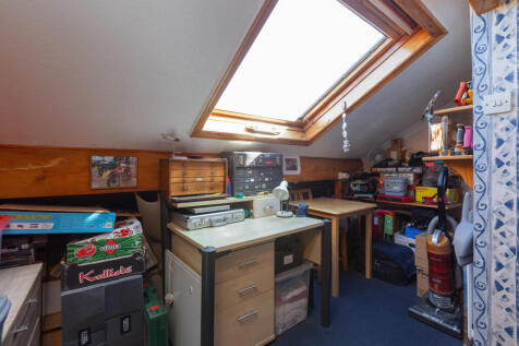Attic Room Pic1