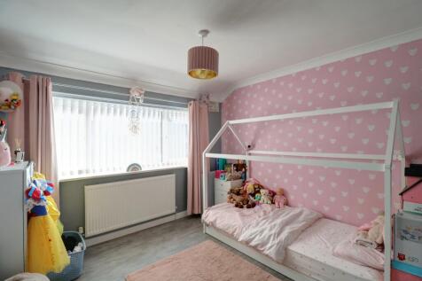 Bedroom 2.1