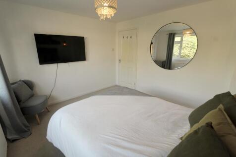 Bedroom 1B