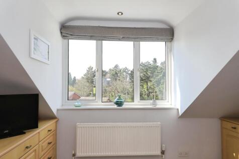 Bedroom 1 - Park View