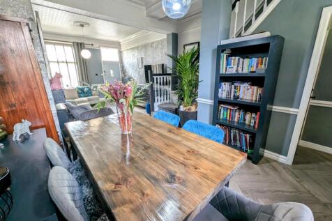 Dining Area 3