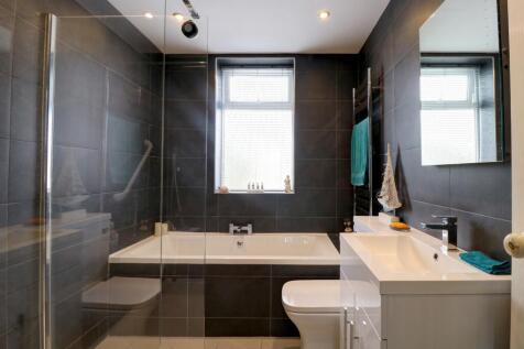 Bathroom 1.1