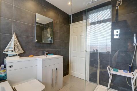 Bathroom 1.2