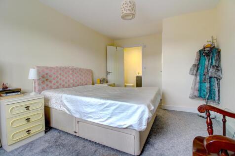 Bedroom One (alt view)