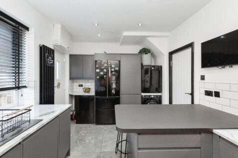 Kitchen 3
