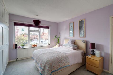 Bedroom 2.2