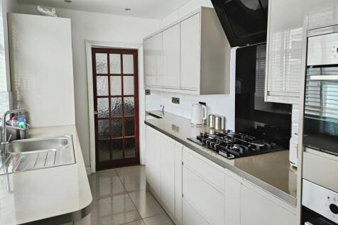 Fitted Kitchen