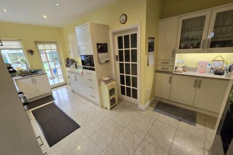 Kitchen B