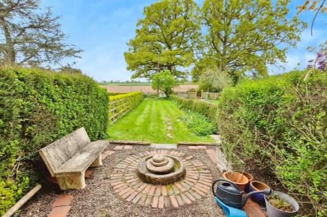 Fairfields garden