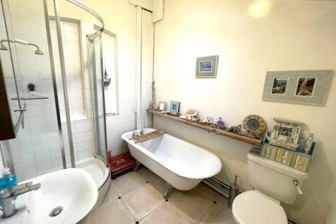 Bathroom 1 D