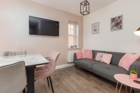 Kitchen Dining Area