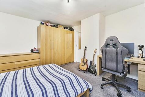 Bedroom 2C