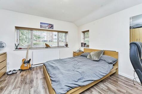 Bedroom 4 Triple Aspect