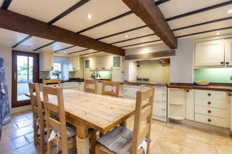 225 burnley road-13