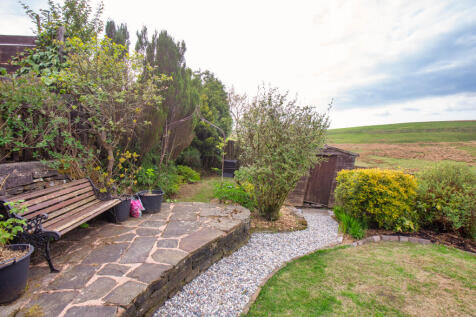 225 burnley road-21