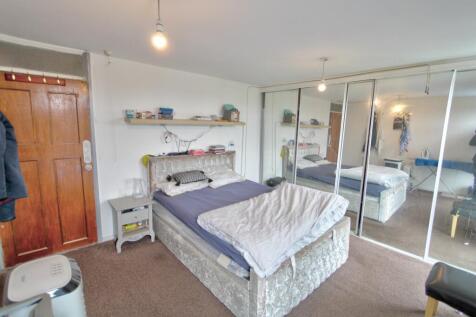 Bedroom 1A