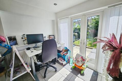 Sun Room/Office
