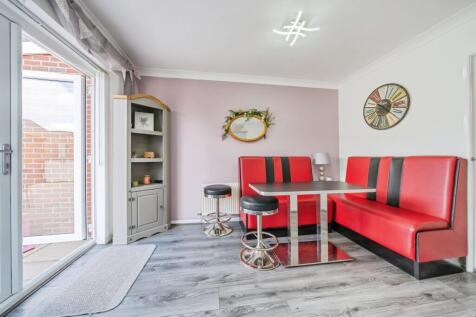 9. Dining area