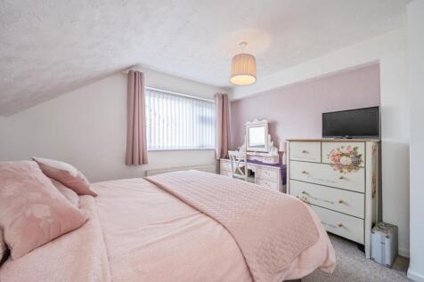 13. Master bedroom