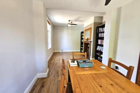 Dining room/family room