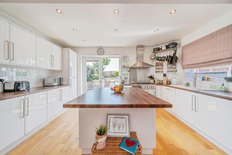 12. Kitchen