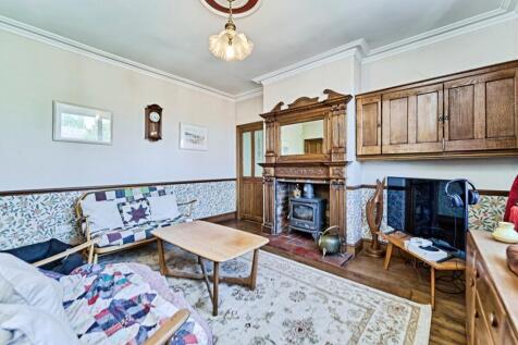Lounge A