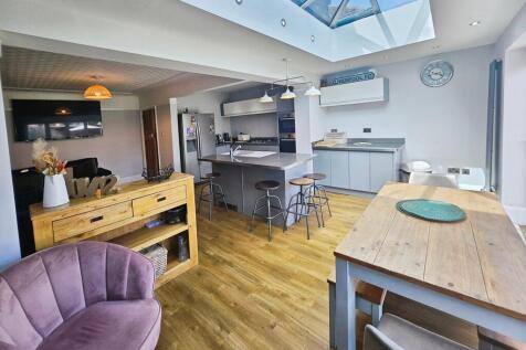 Kitchen/Diner/Family Room
