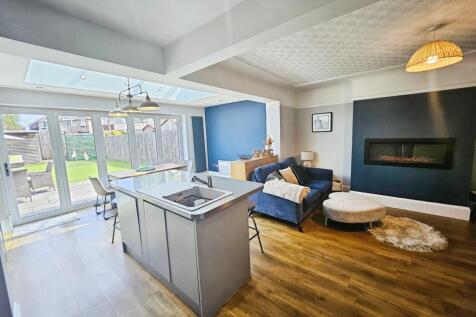 Kitchen/Diner/Family Room
