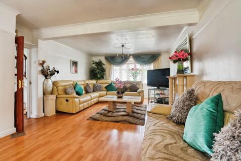 Lounge B