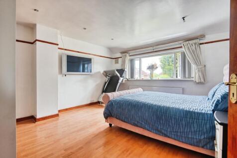 Bedroom 1B